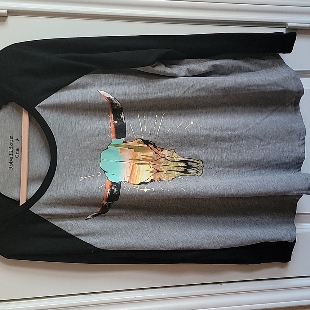 Women's baseball style shirt with western design